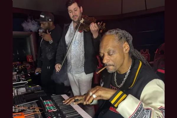 Snoop Dogg Tune.fm deal